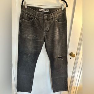 Men’s Express denim 31x32 Kingston Classic Fit Straight Leg Black distressed